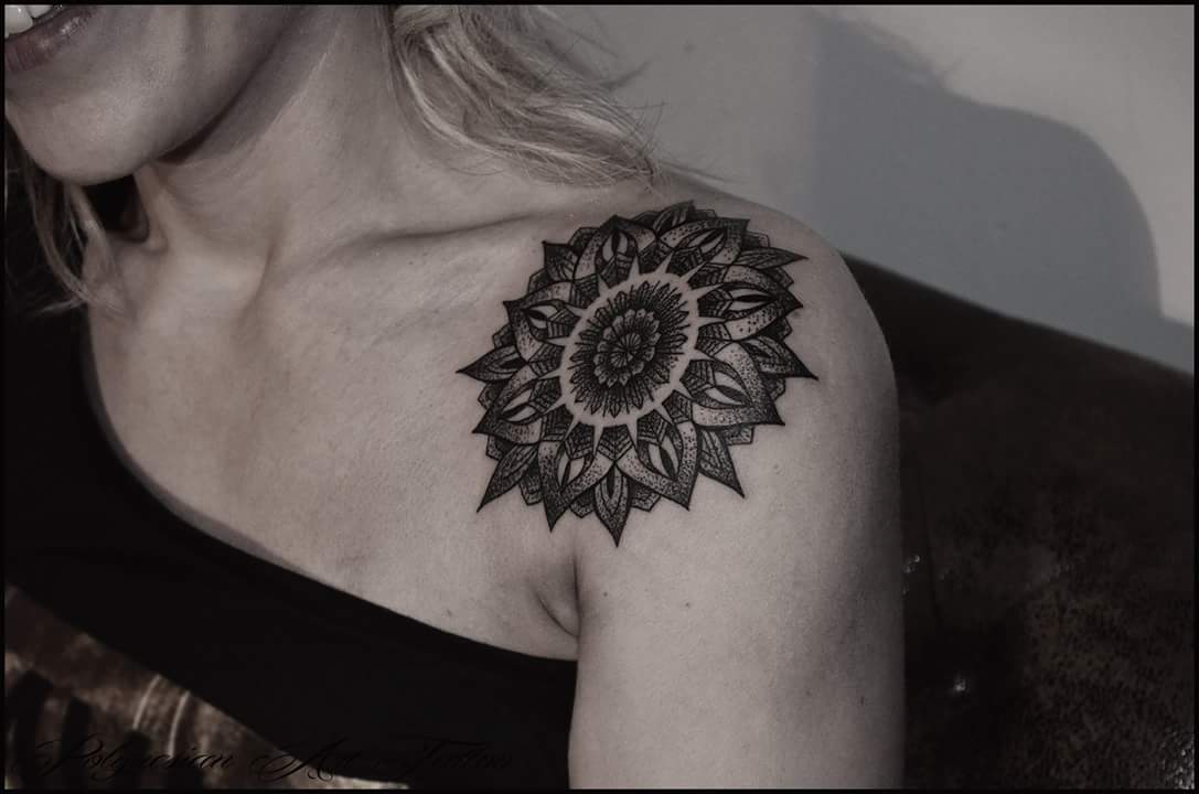 #Polynesian #Tattoo Awe-inspiring floral design tattoo for the collarbone area