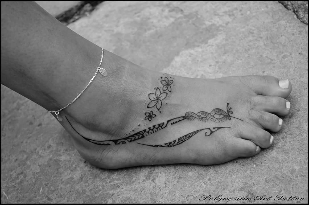 #Polynesian #Tattoo Exclusive foot designed tattoo for women