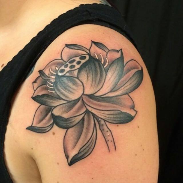 #Lotus #Flower #Tattoo Simply beautiful and clean lotus flower shoulder cap tatoo ideas