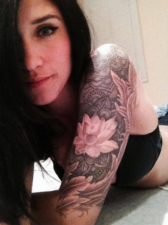 #Lotus #Flower #Tattoo unusal lotus tattoo for girls