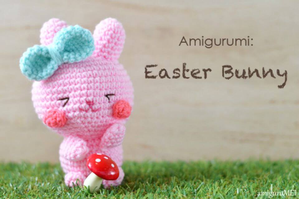Crochet Easter Bunny Amigurumi.