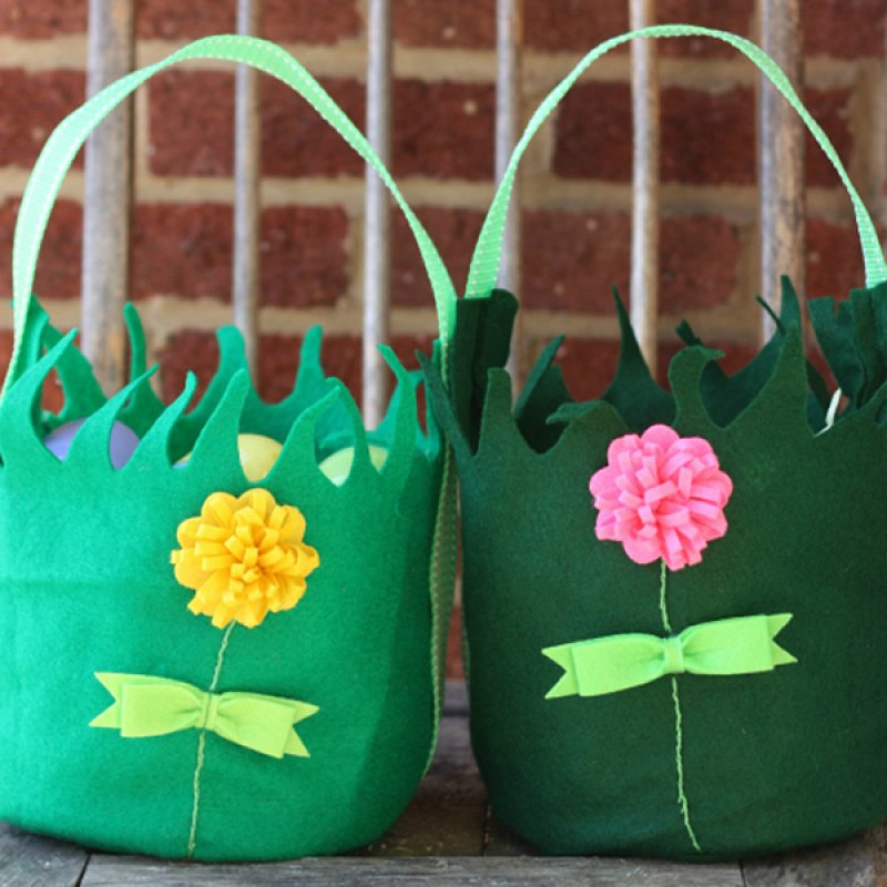 DIY Felt Easter Baskets by Inner Child Giving.