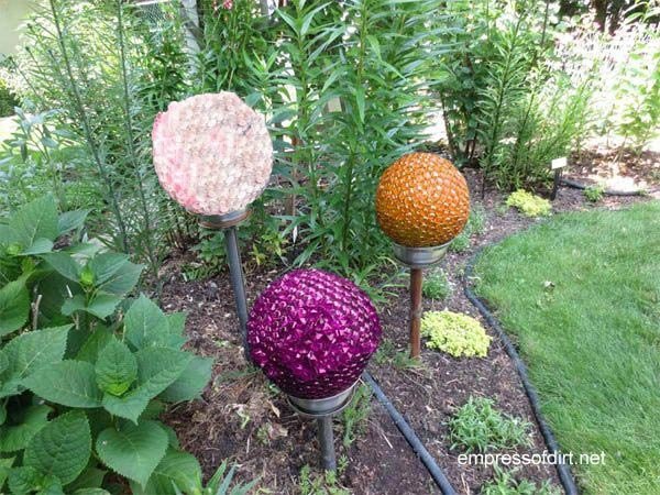 Decorative garden balls.