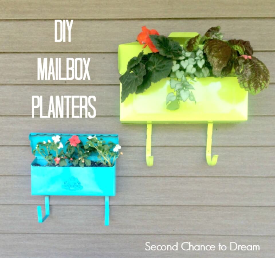 Easy How To Build Mailbox Planters.