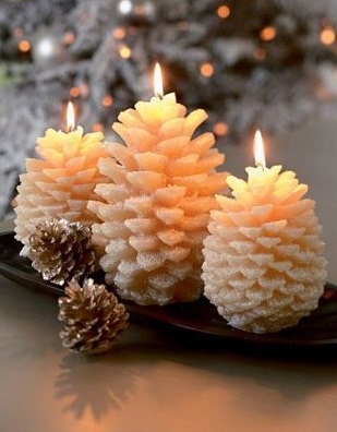 Adorable holiday pinecone candles.