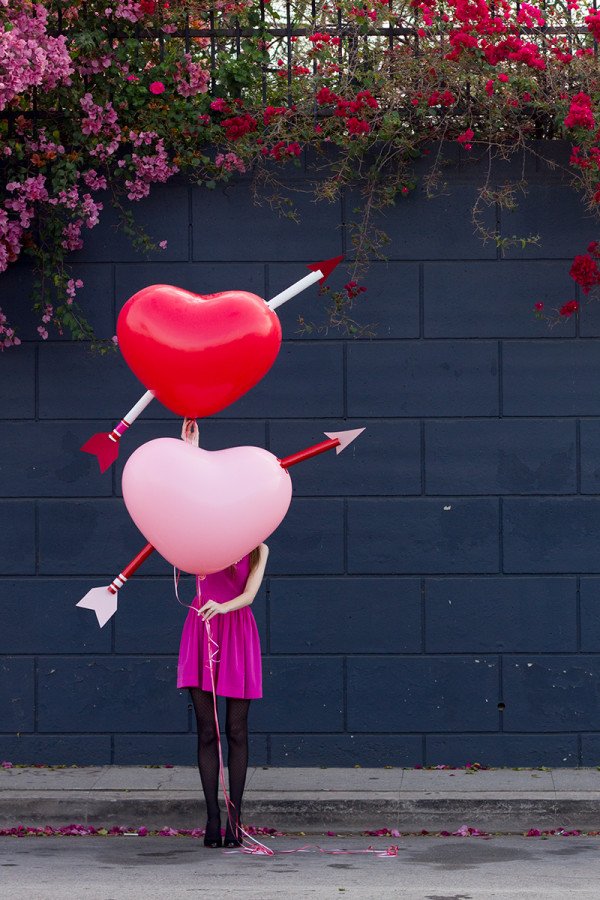 Giant cupids arrow balloons to surprise your boyfriend.