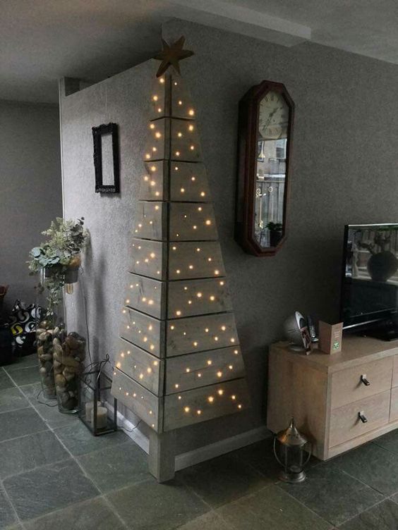 Innovative wood pallet Christmas wall tree.