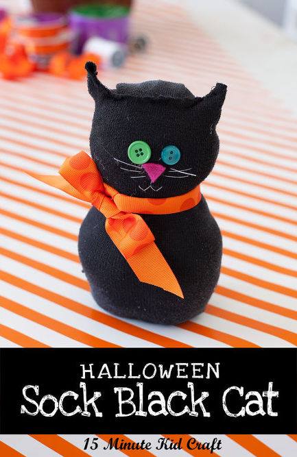 Quick Black cat socks craft for kids.