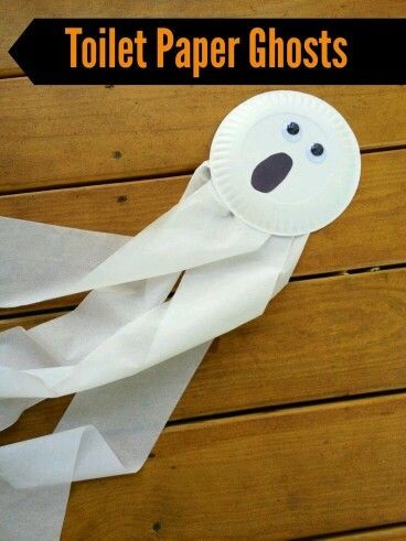 Simple paper plate ghost by using toilet paper.