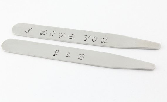 Stainless steel collar stays.