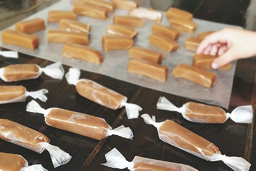 Microwave Caramels by Simple As That Blog.
