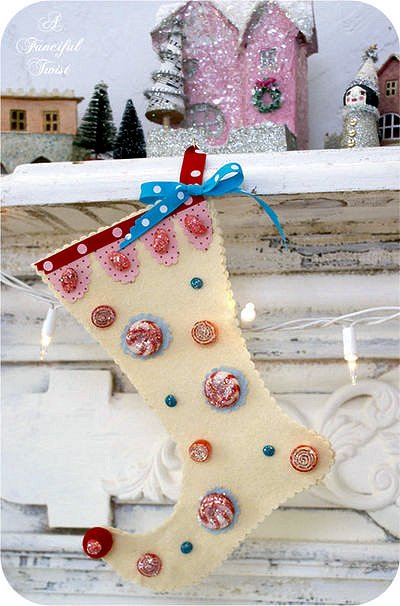 No-Sew Felt and Candy Stockings from A Fanciful Twist.