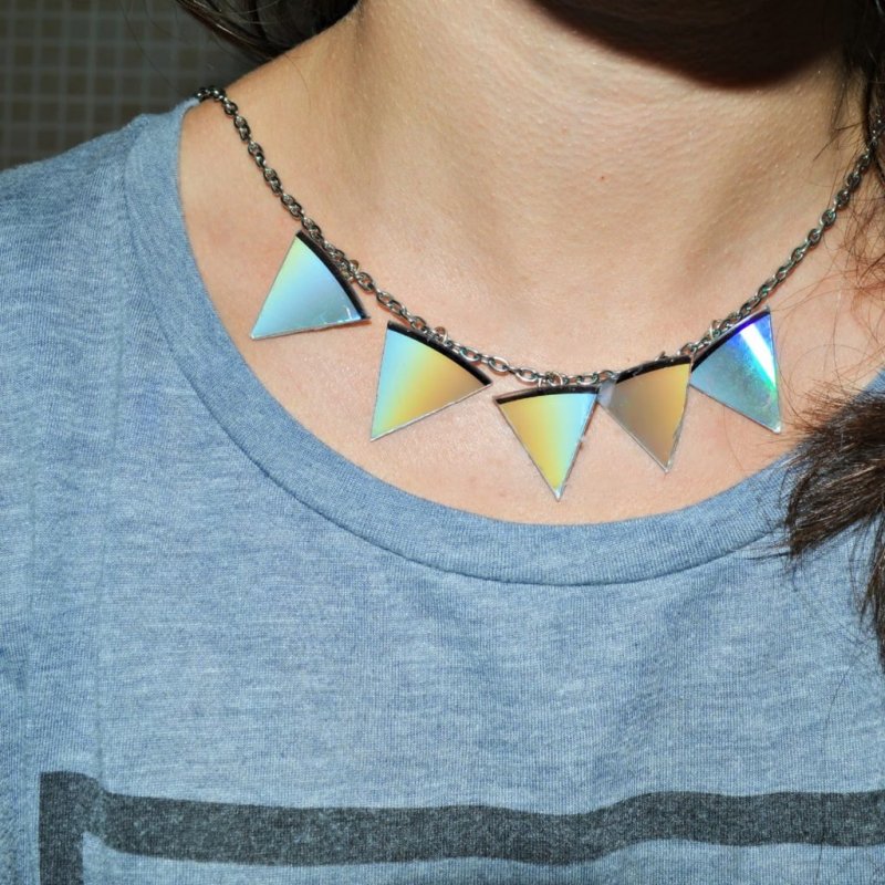 Stunning triangle necklace using an old CD.