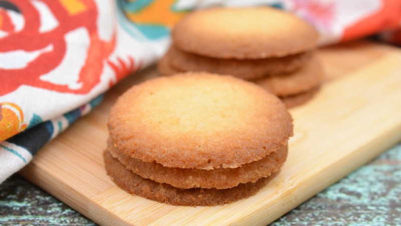 Best Crisp “Sugar” Keto Cookies by Kimspired DIY