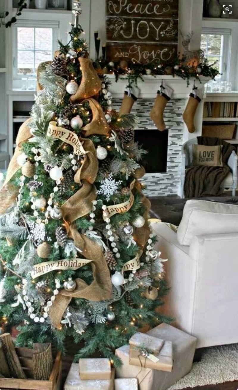 Burlap Christmas Tree.