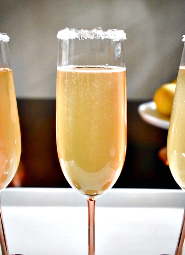 Citrus Champagne Sparklers from Dash of Jazz
