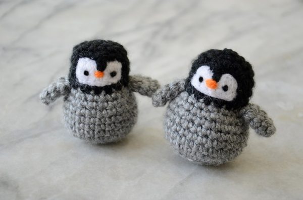 Crochet Christmas penguins.