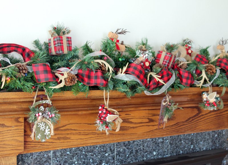 DIY Buffalo Plaid Christmas Garland By The Craft Patch