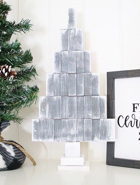 DIY Gray Rustic Christmas Tree.