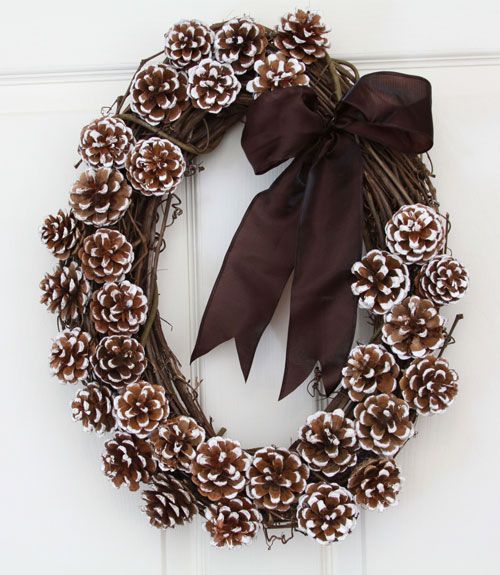 Frost-tipped Pinecones Wreath to Decorate Your Front Door.