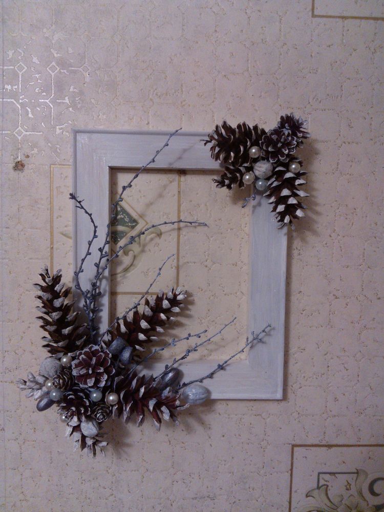 Happy Holidays Picture Frame Wreath.
