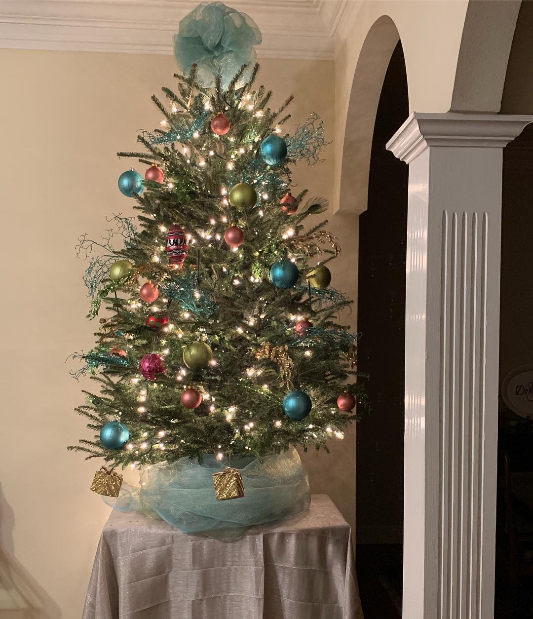 It’s beautiful table top Christmas tree!