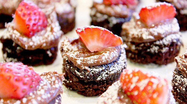 Molten Chocolate Mini Cupcake Bites from One Good Thing by Jillee