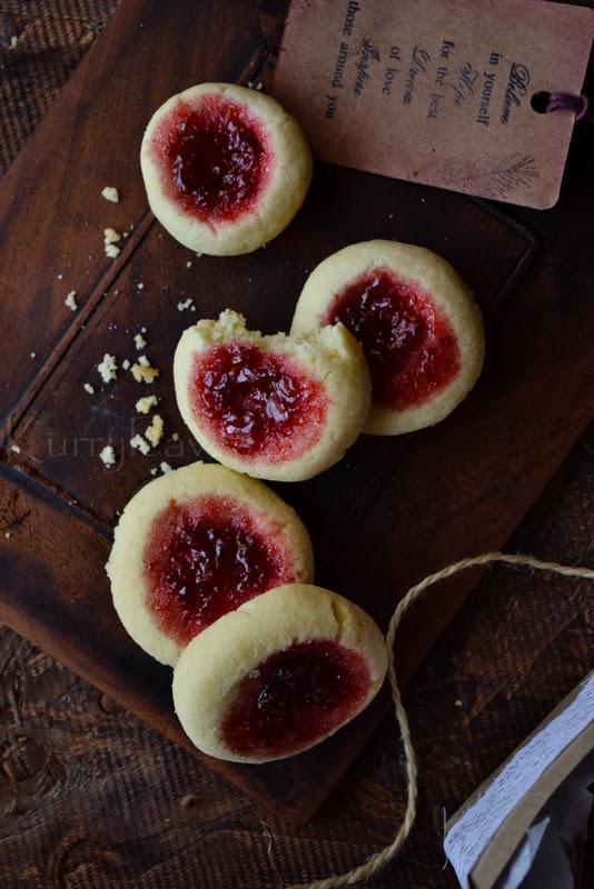 Rice Flour Jam Cookies from Kurry Leaves
