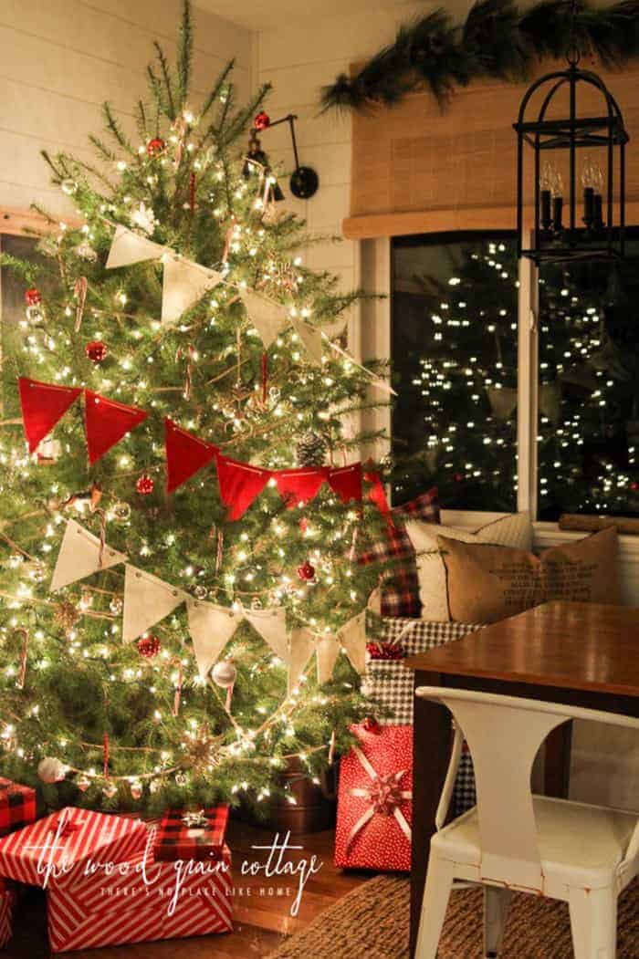 Rustic Christmas Tree by The Wood Grain Cottage