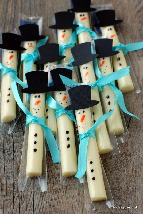 String Cheese Snowmen from NoBiggie
