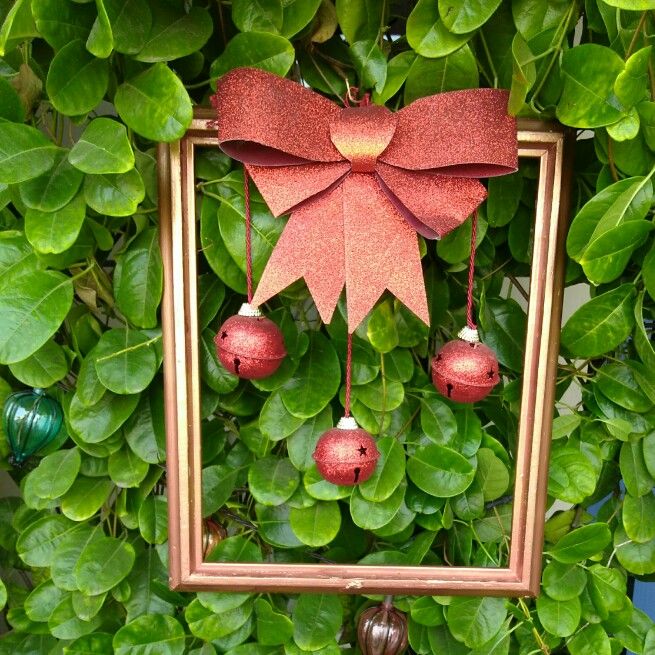 Very nice and simple holiday decoration.