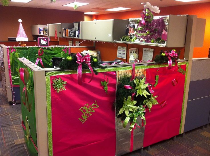 Cover Up Cubicle With Merry Christmas Theme.