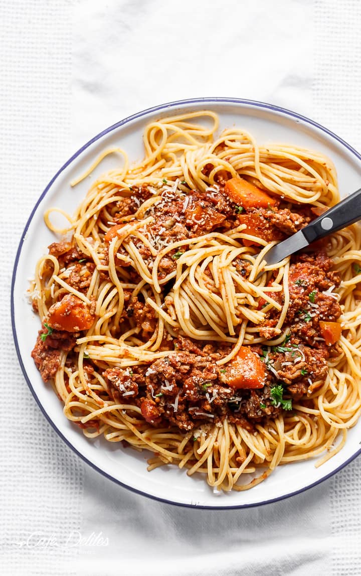 Slow Cooker Spaghetti Bolognese from Cafe Delites
