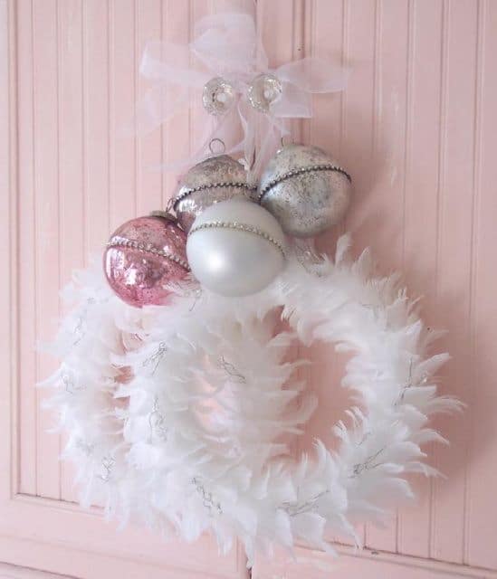 Use the wreath idea to craft your own indoor bauble decoration.