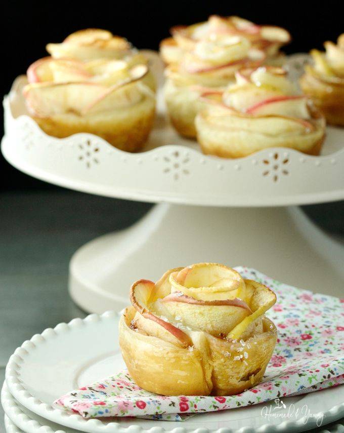 Apple Rose Puffs from Homemade and Yummy