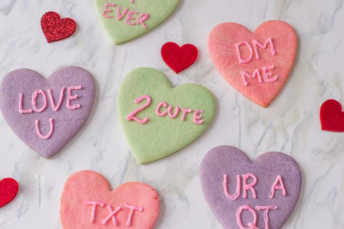 CONVERSATION HEART COOKIES BY 5 MINUTES FOR MOM
