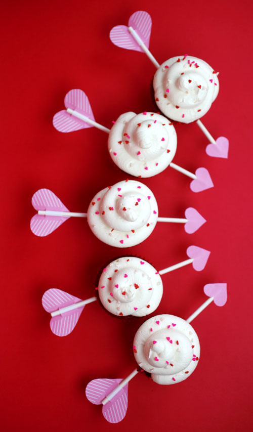 Cupid’s Arrow Cupcakes with Printable Heart Arrows