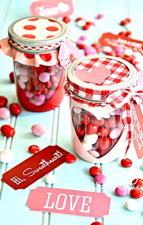 Heart Candy Jar With Free Printables.