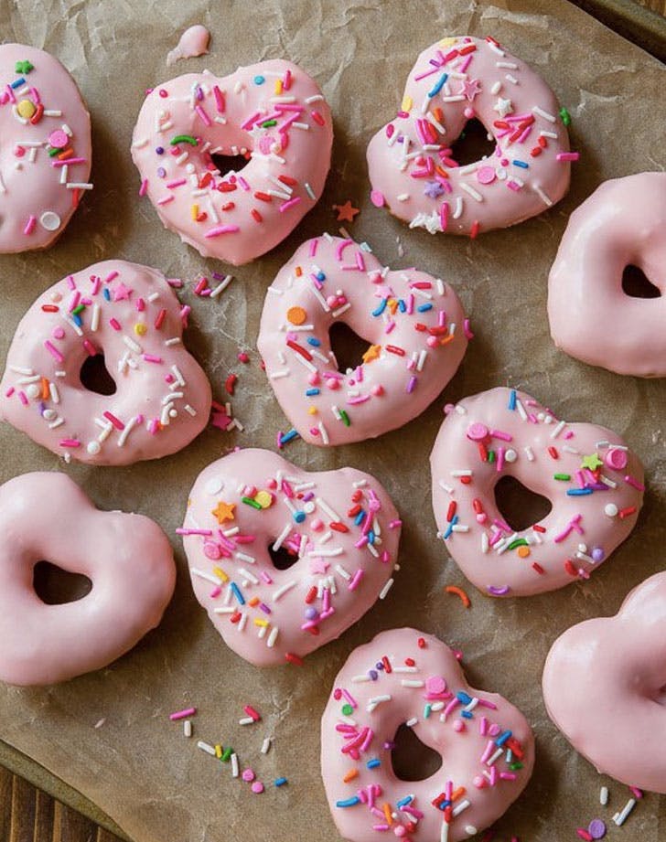 PINK PARTY DOUGHNUTS.