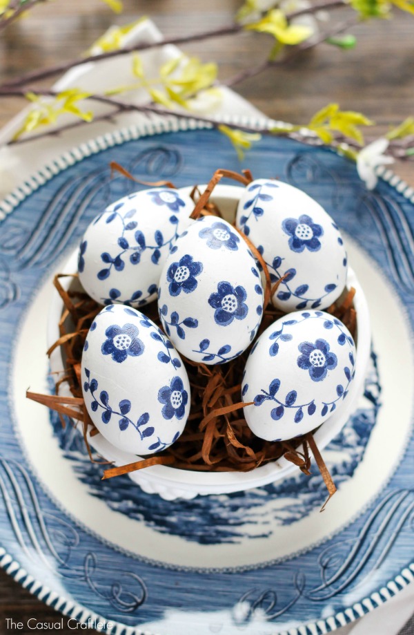 Blue & white decoupage eggs from The Casual Craftlete