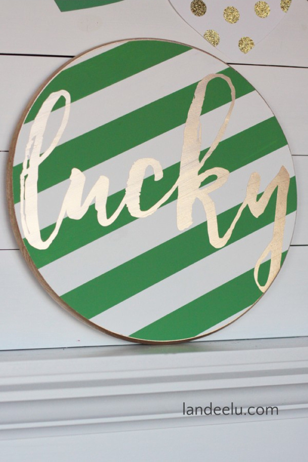 DIY St. Patrick’s Day “Lucky” Sign using a Vinyl Stencil Tutorial By Landeelu