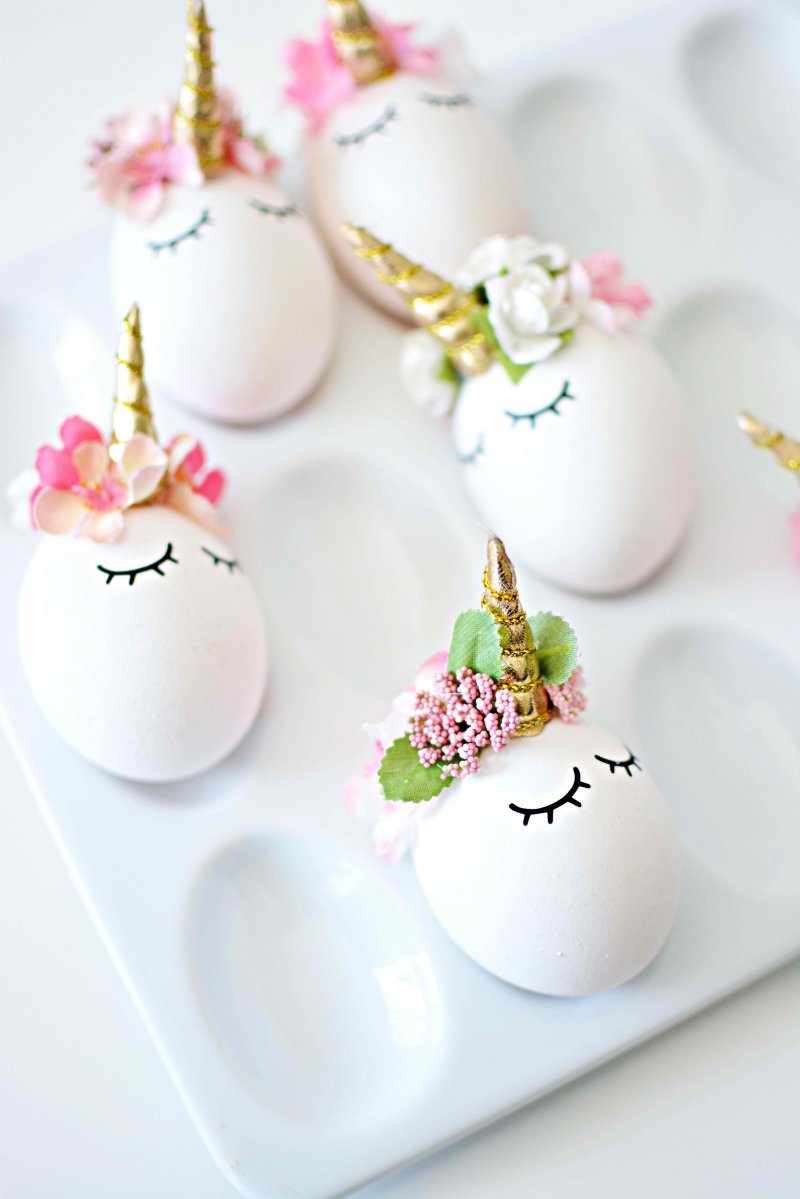 DIY Unicorn Easter Eggs.