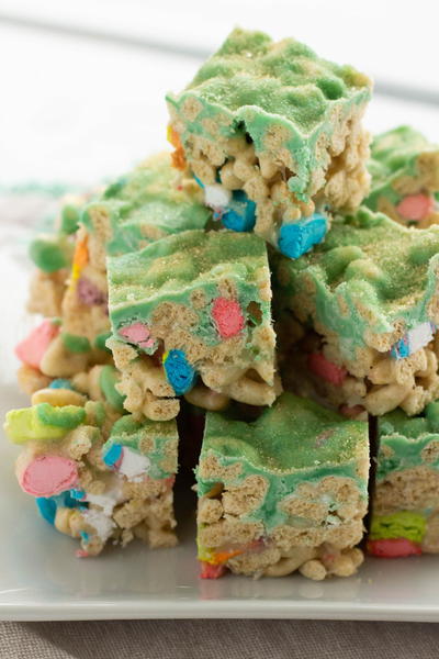 FROSTED LUCKY CHARMS TREATS.