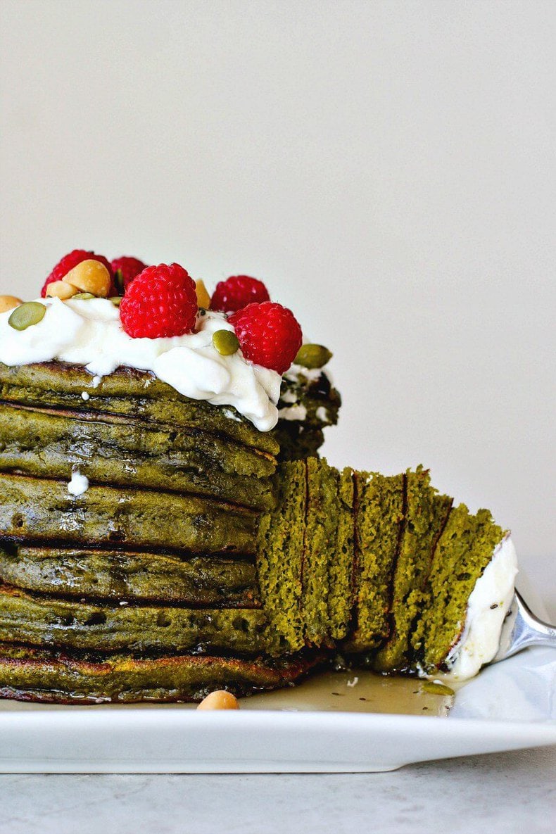 Healthy Matcha Green Tea Pancakes via Killing Thyme