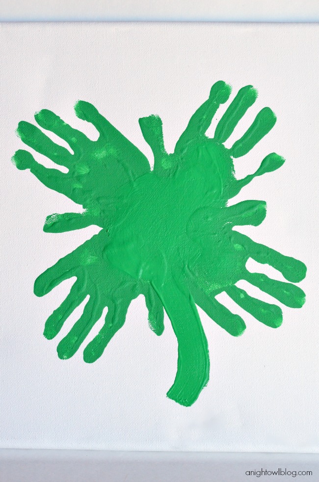 Kids Handprint Clover Art – A Night Owl