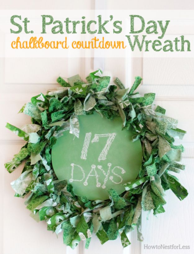 St. Patrick’s Day Chalkboard Countdown Wreath.