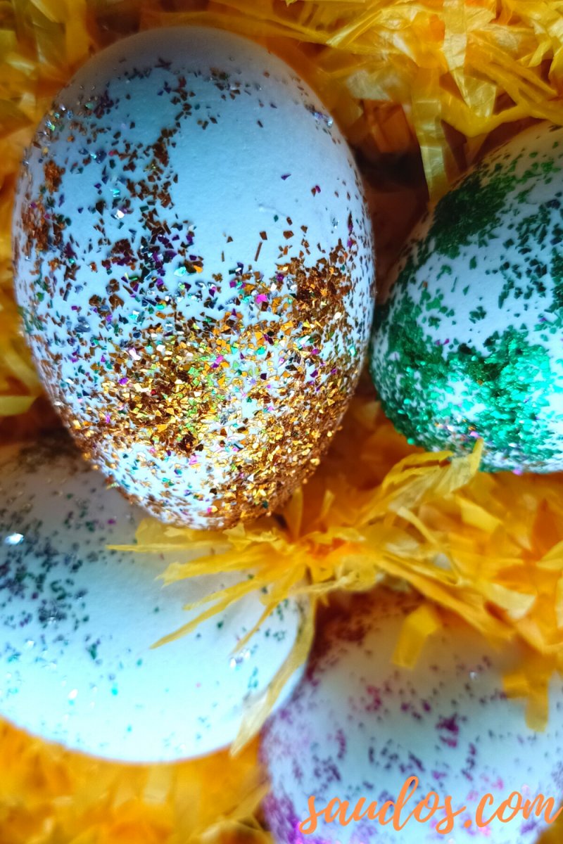 How to make Glitter Easter Eggs