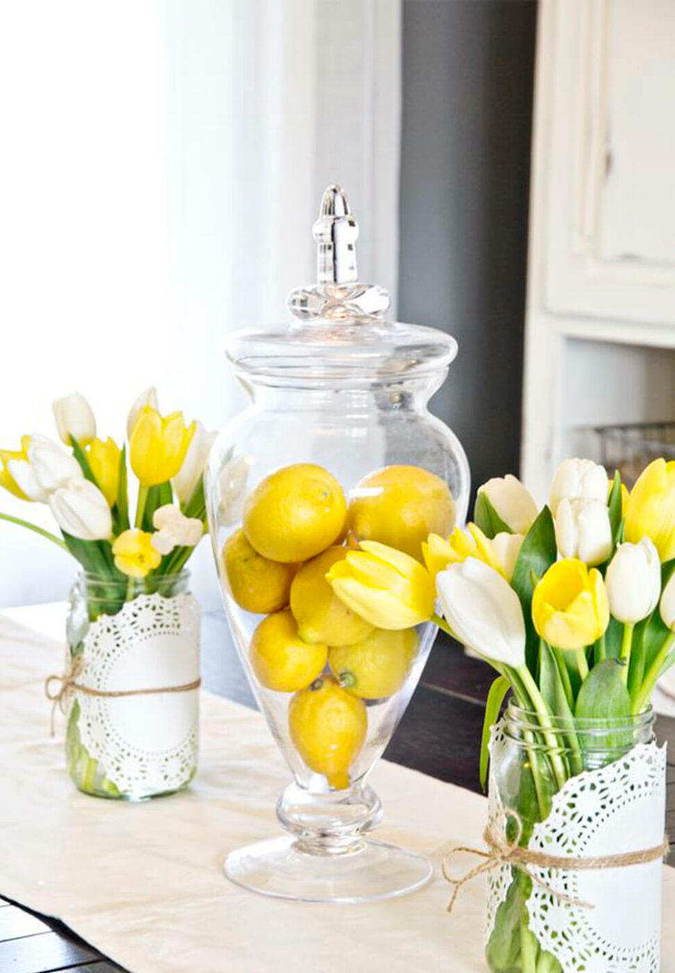 Lemon & Yellow DIY Easter Centerpiece Décor.