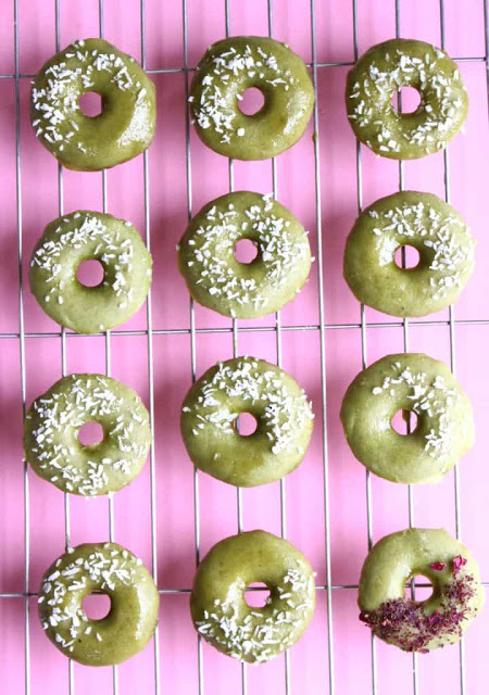 Matcha Baked Doughnuts (Vegan) - Rhian's Recipes